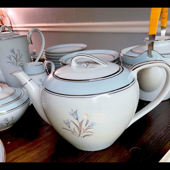 Noritake Bone China tea set. 84 piece. - Picture 5 of 10
